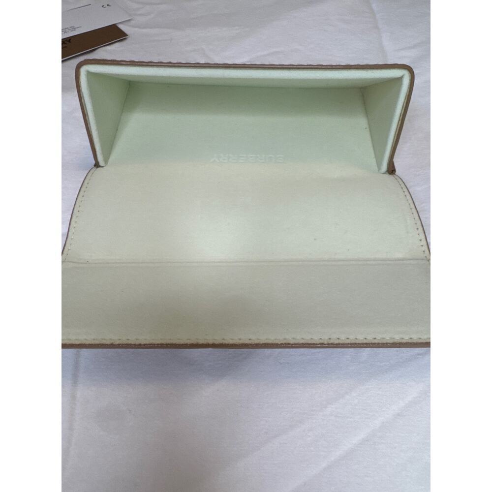 Burberry London England Eyeglass Sunglasses Tan Case Soft Leather - Case Only - Picture 4 of 9